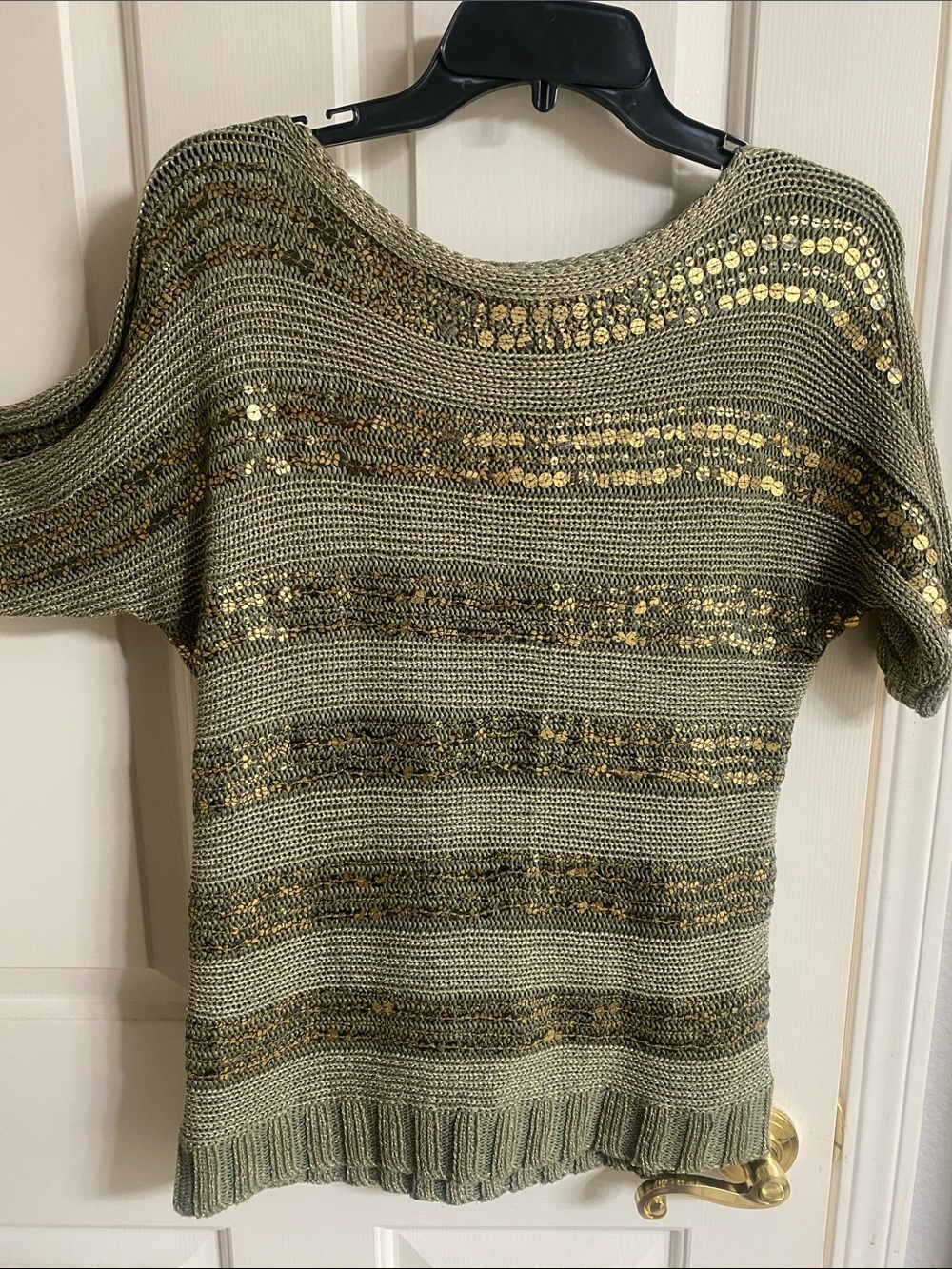 Chico's Olive Green Short-Sleeve Sweater with Gold Sequins Chicos size 1 size 8